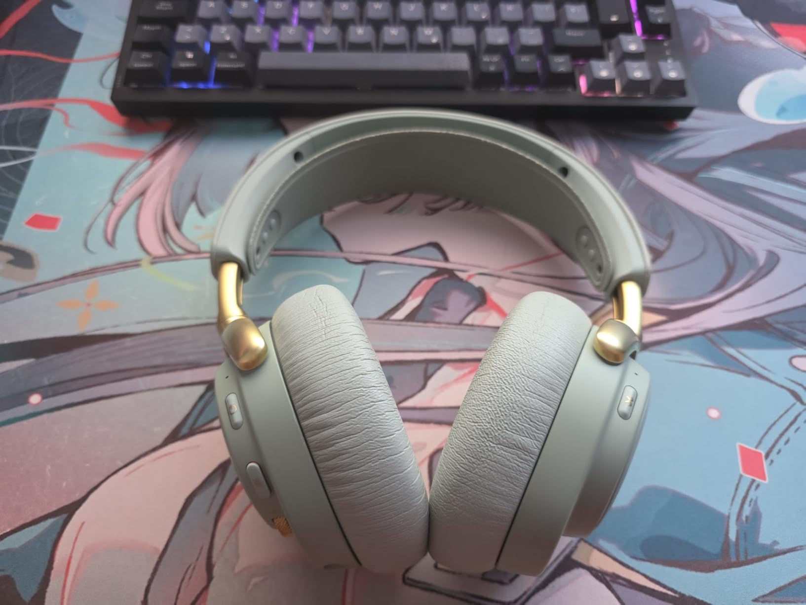 SteelSeries Arctis Nova Elite cuffie wireless salvia oro Hi-Res