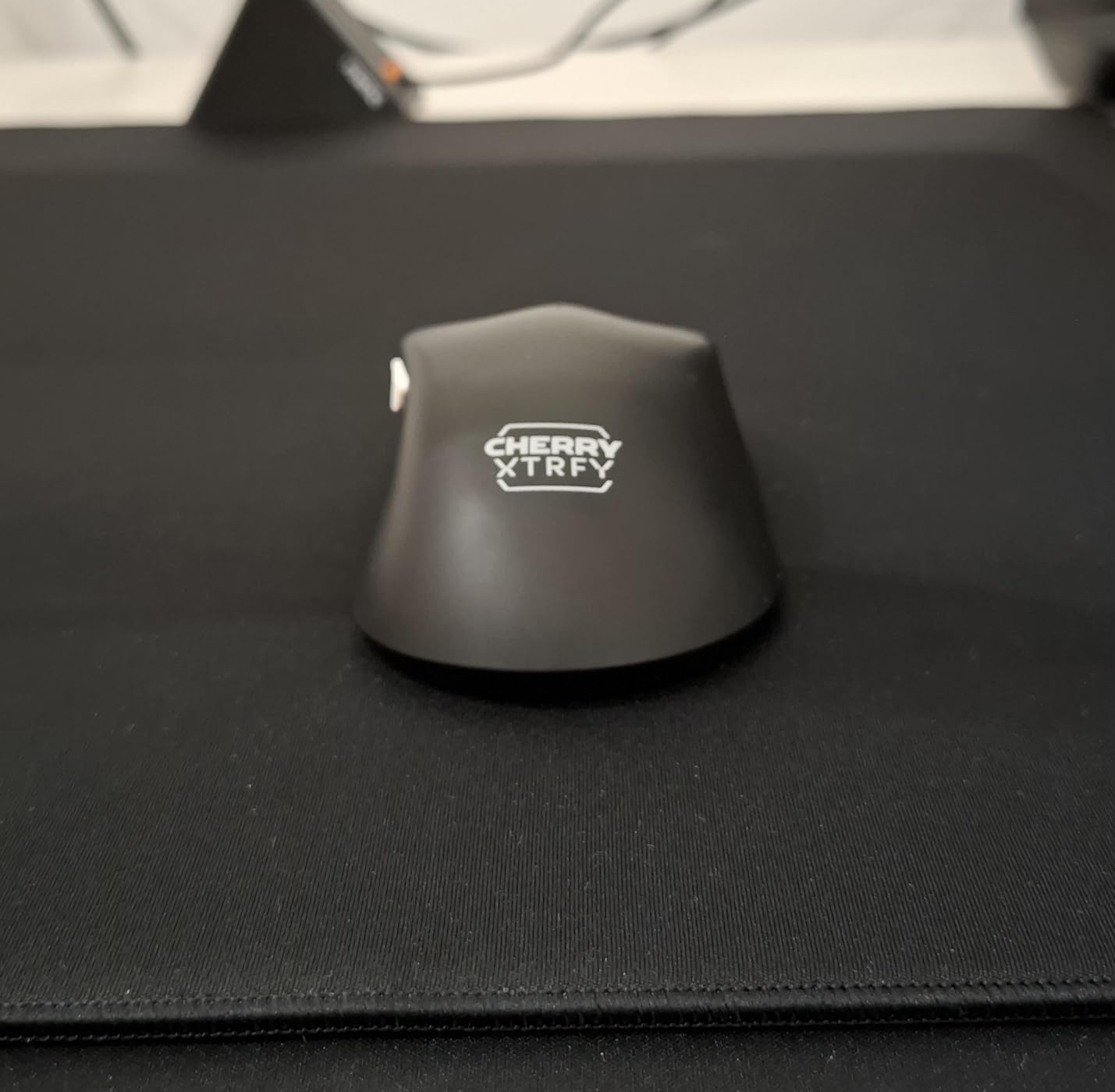 Xtrfy M64 Pro Wireless Mouse gaming 8K bianco 55 g