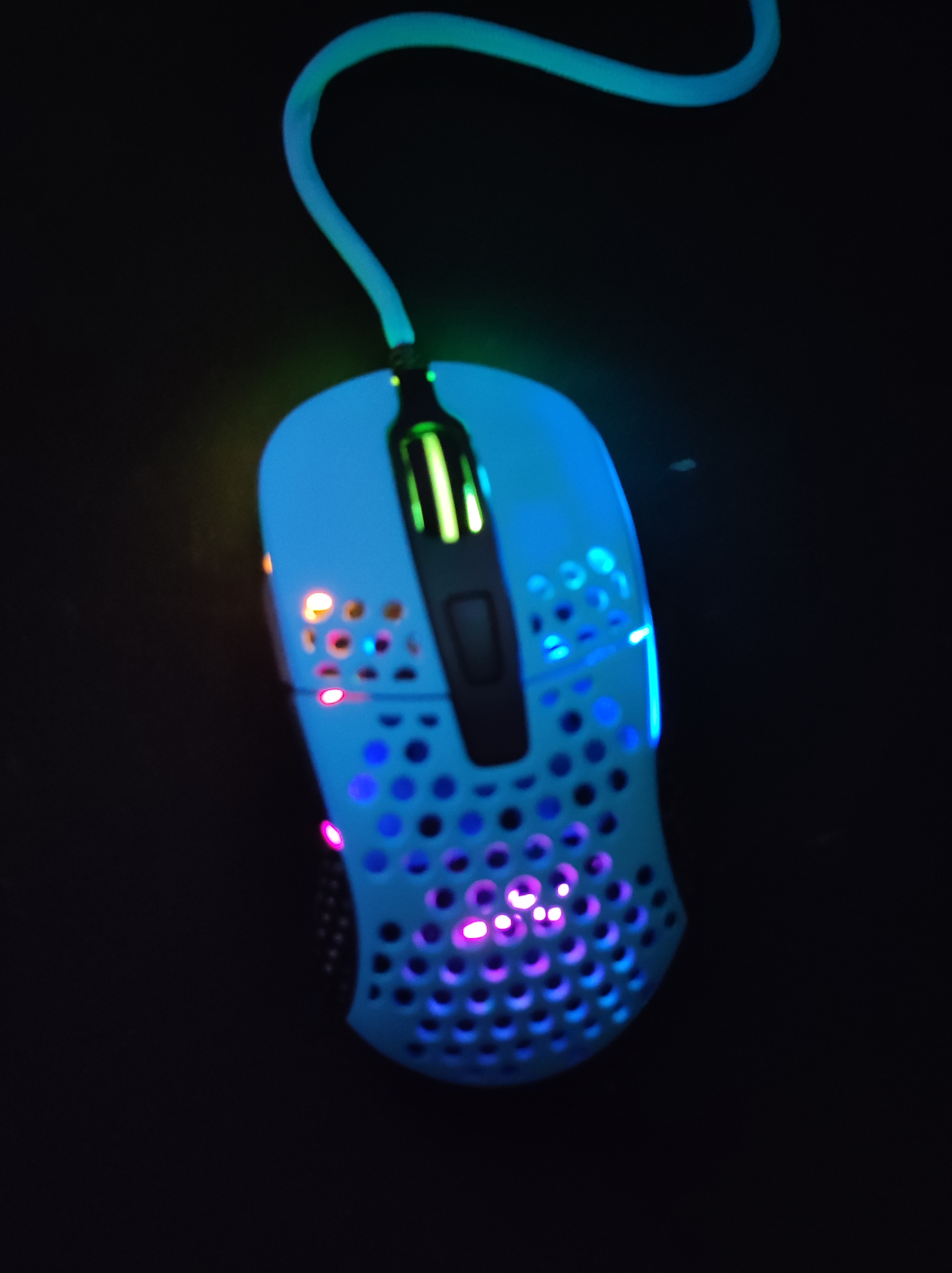 Xtrfy M4 RGB mouse cablato Tokyo 16000 CPI leggero