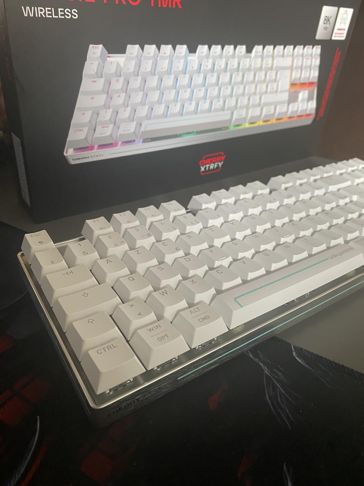 Cherry Xtrfy MX 8.2 Pro Tastiera Gaming TKL Bianca AZERTY