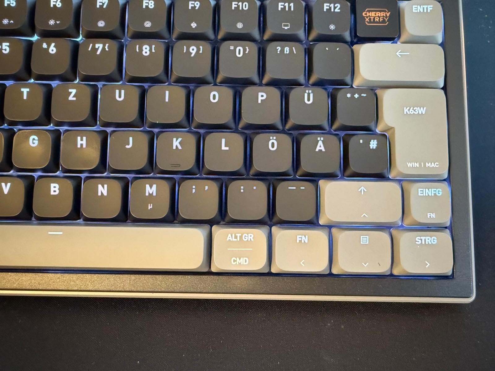 Cherry Xtrfy K63W Pro Tastiera Gaming 70% DE QWERTZ UWB
