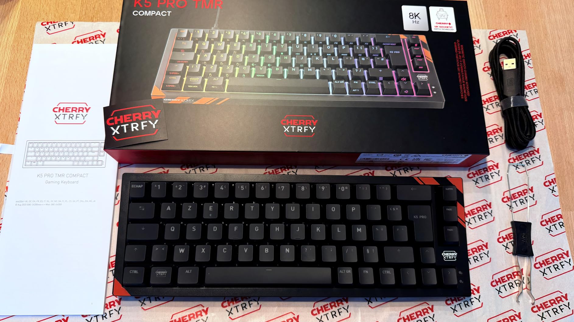 Cherry Xtrfy K5 Pro TMR Tastiera Compatta FR Nera