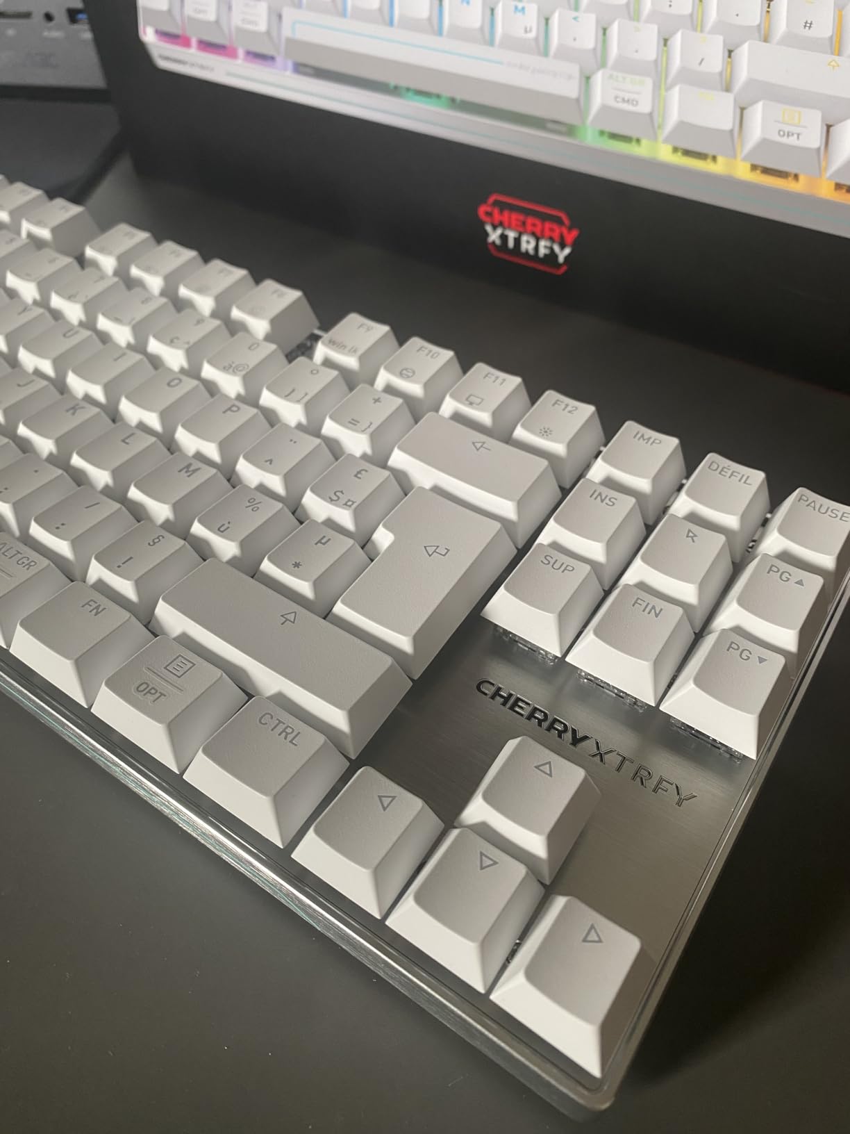 Cherry Xtrfy MX 8.2 Pro Tastiera Gaming TKL Bianca AZERTY