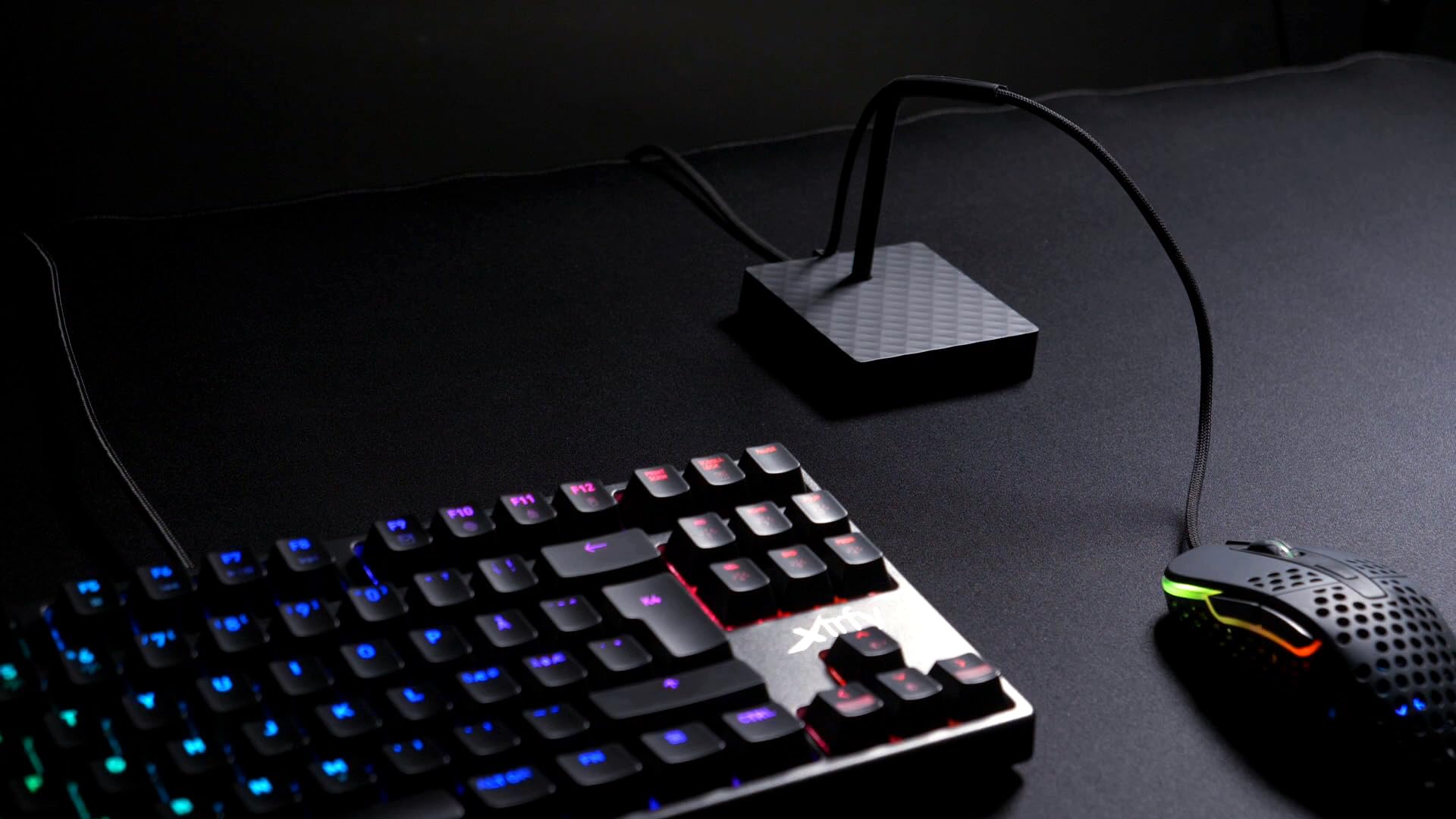 Xtrfy B4 mouse bungee portacavo nero antiscivolo