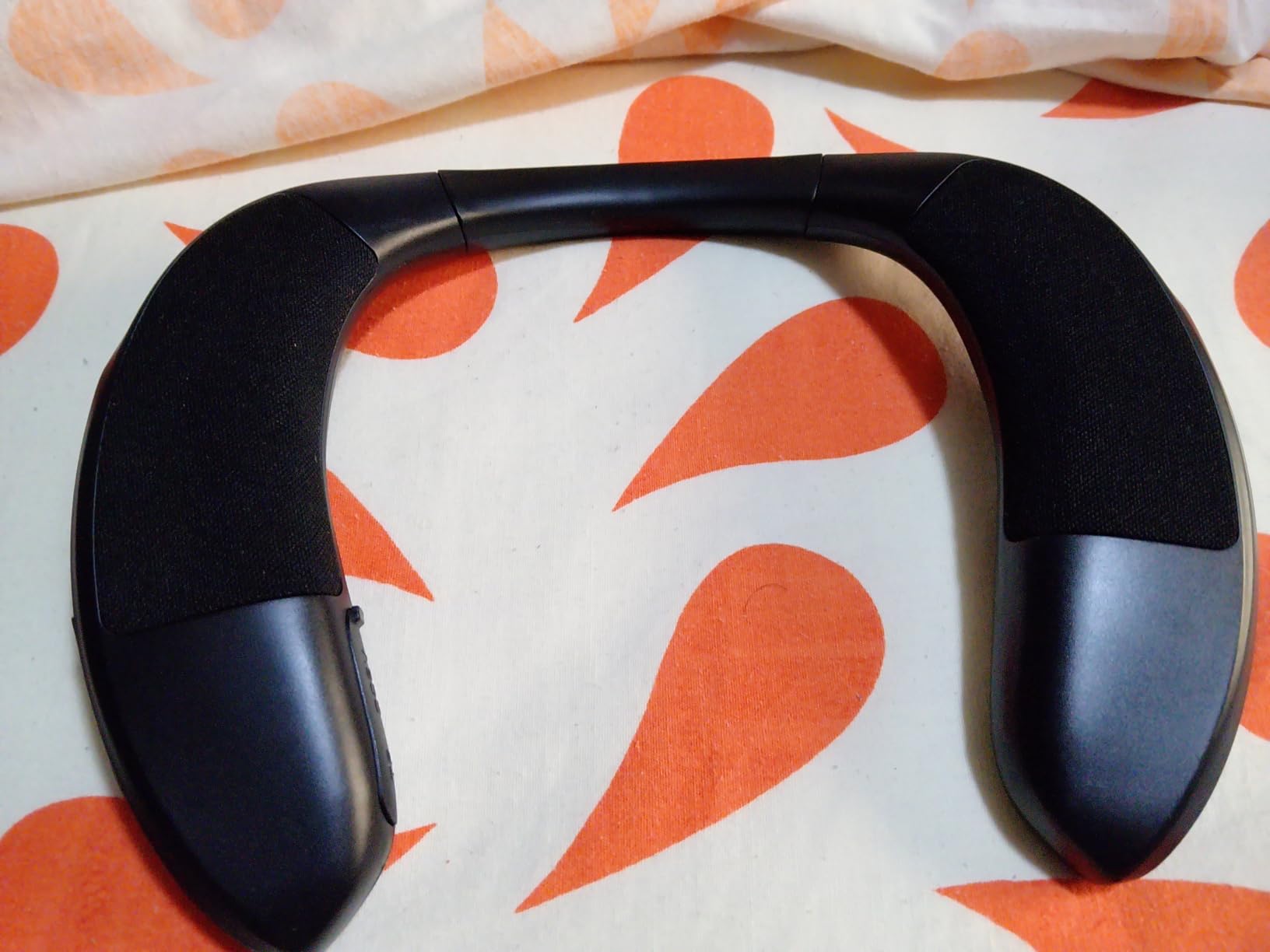 GOWENIC Altoparlante Collo BT 5.3 Stereo 3D con Microfono Nero