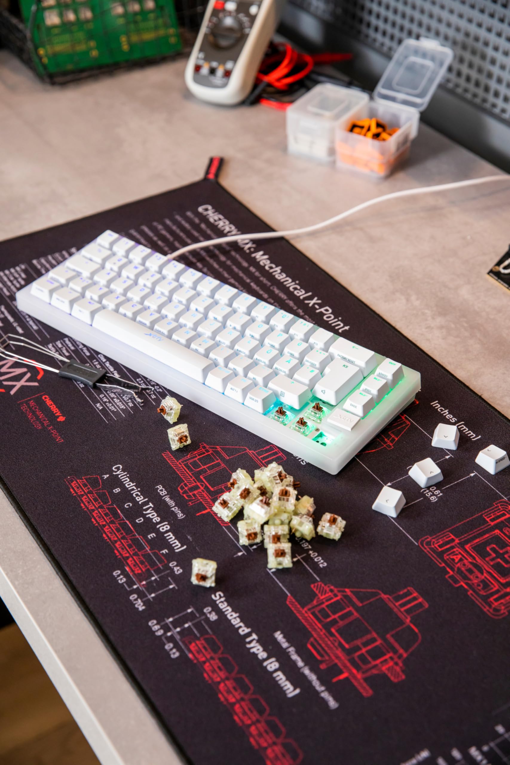 Xtrfy CHERRY MX2A RGB Brown switch tattili kit 36 pezzi