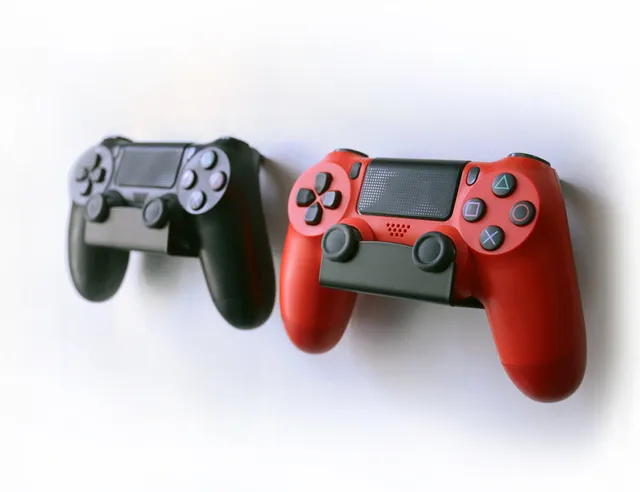 Monzlteck Controller Mount staffa muro controller PS4 2 pezzi