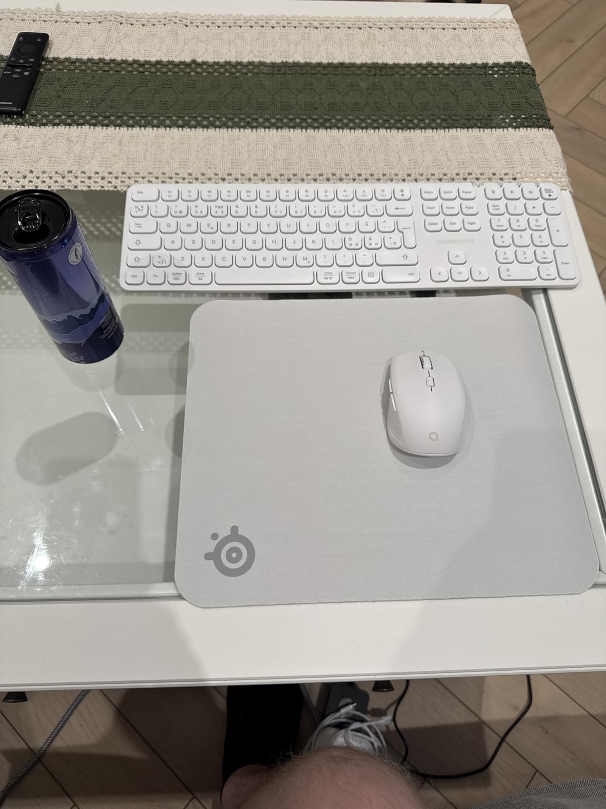 SteelSeries QcK Medium tappetino mouse bianco 320x270 mm antiscivolo