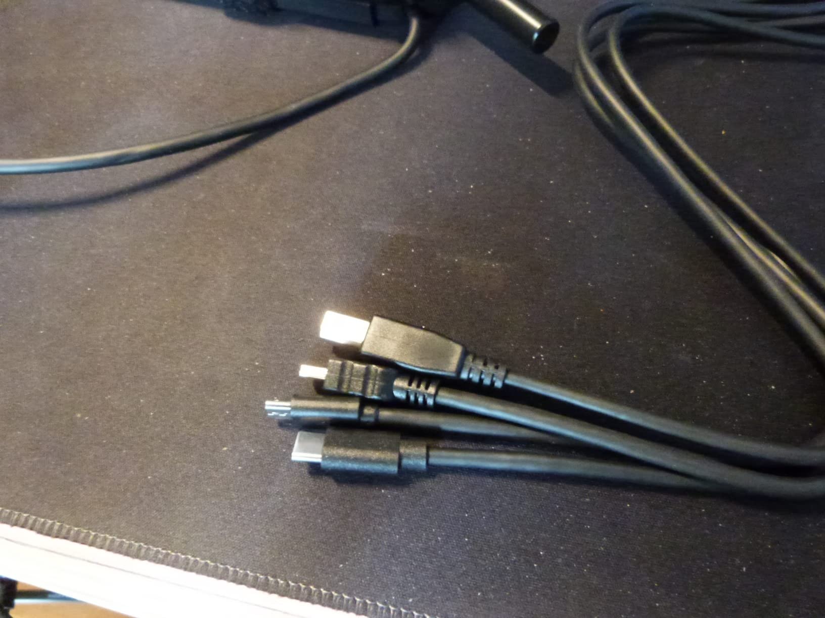 Cherry MA 6.0 UNI USB Braccio Microfono Nero con Hub