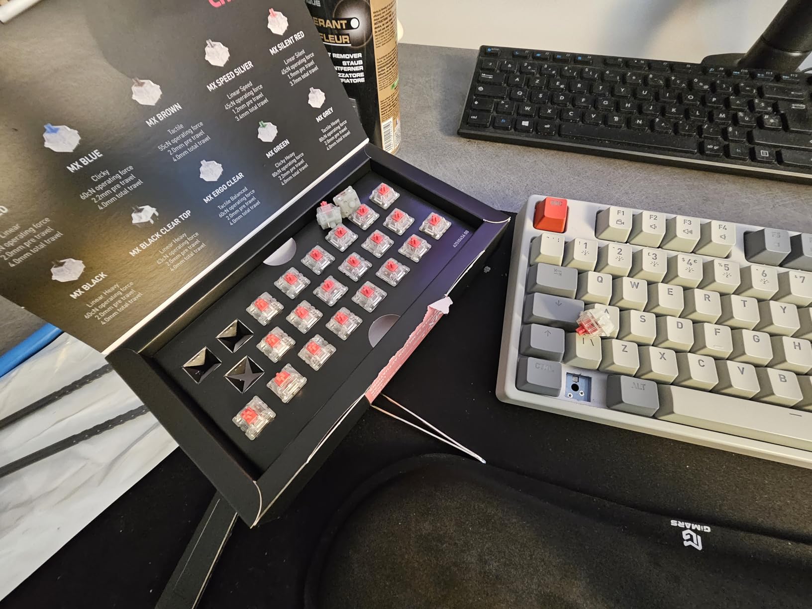 Cherry Xtrfy K4V2 TKL tastiera UK QWERTY Retro MX Red