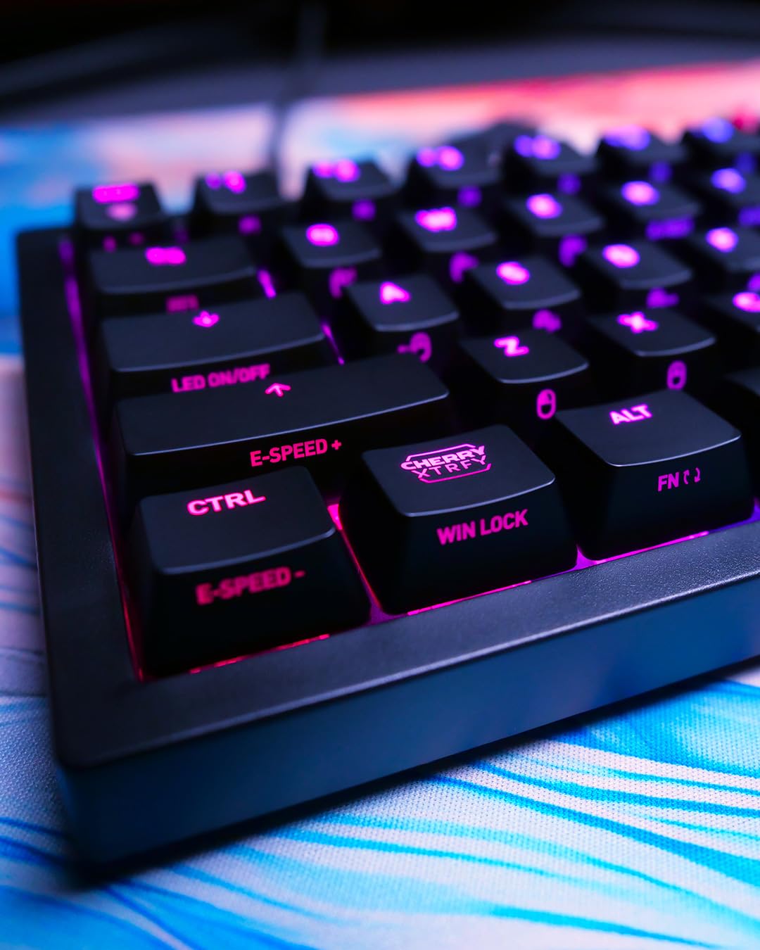 Xtrfy K5V2 Compact tastiera meccanica 65% nera UK