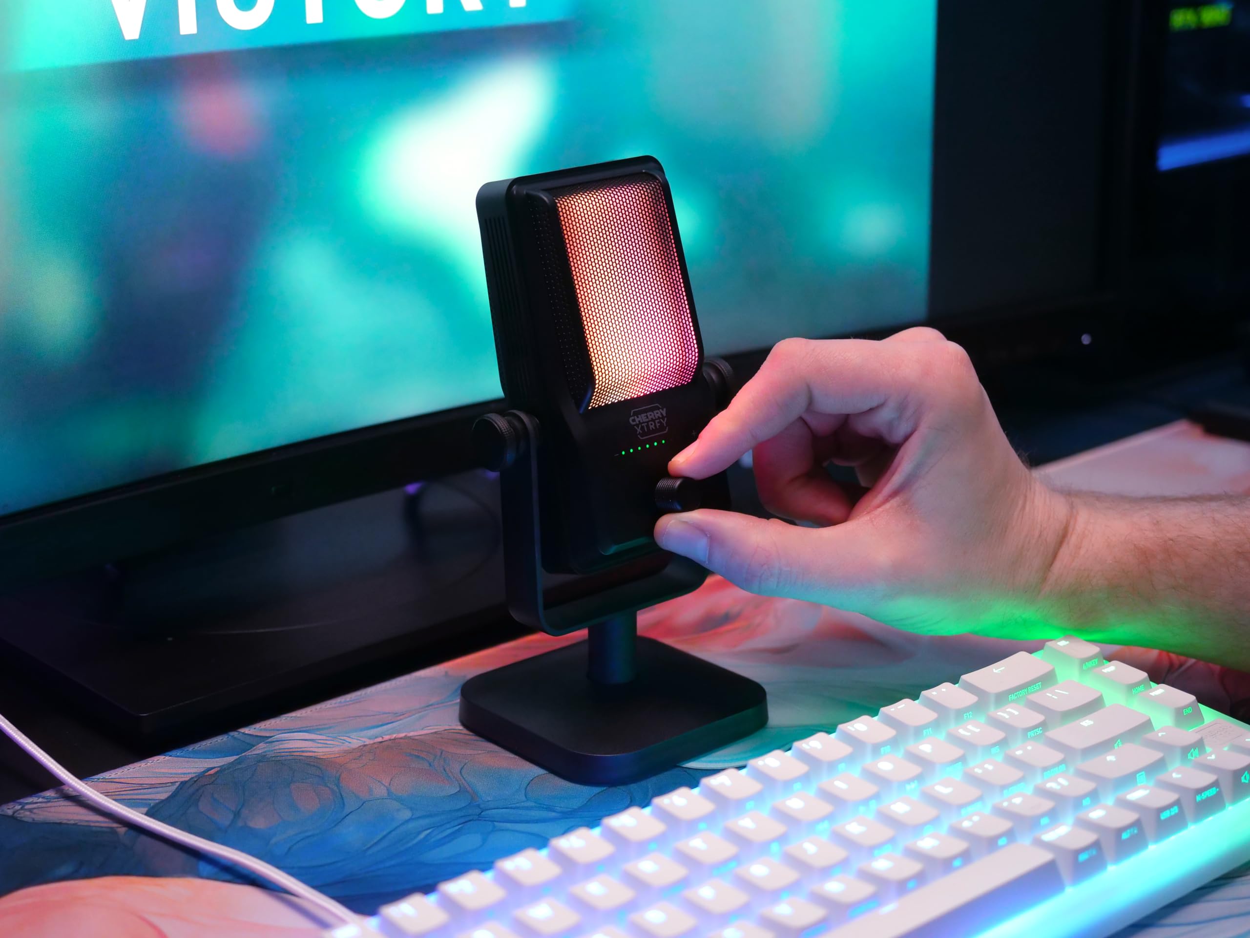CHERRY XTRFY Ngale R Microfono USB Nero Cardioide RGB